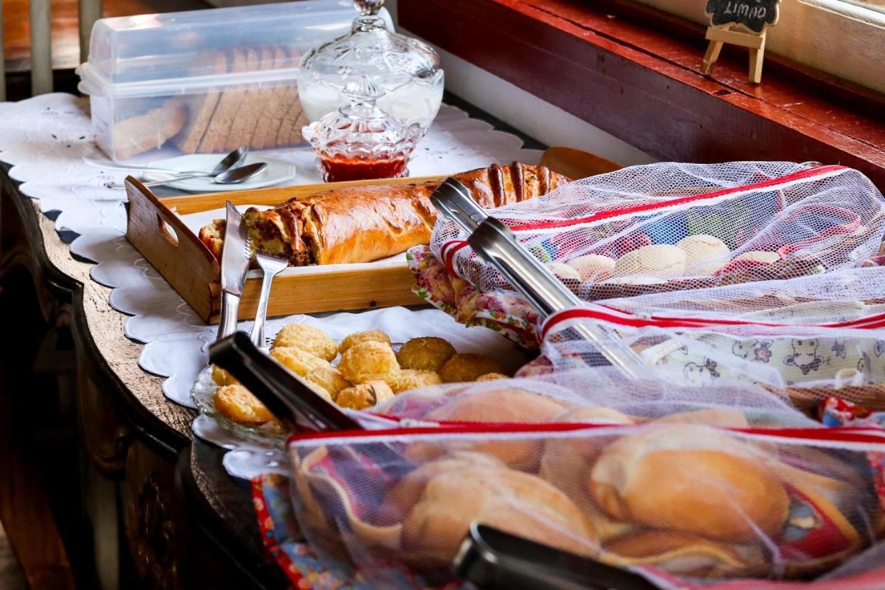 포우사다 아라우조 바질리오 호텔 티라덴티스 외부 사진