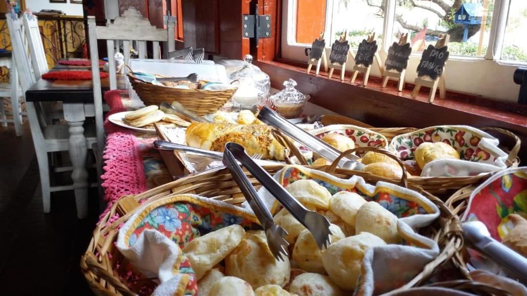 포우사다 아라우조 바질리오 호텔 티라덴티스 외부 사진